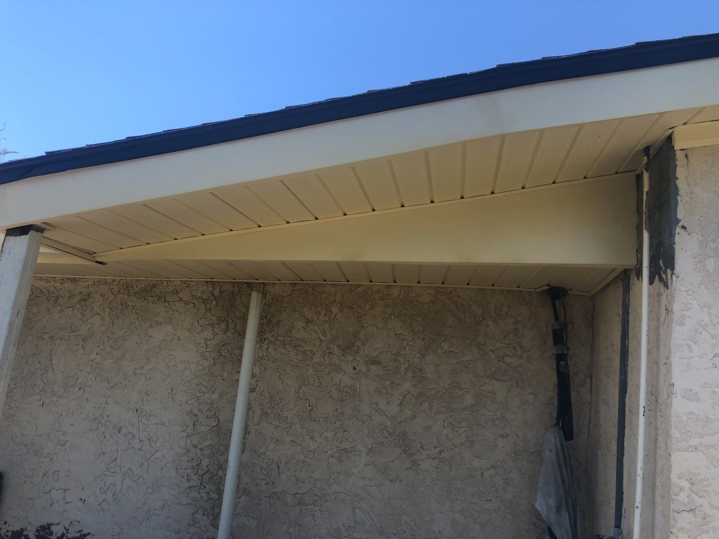 Install Seamless Gutter In Panama City, FL 32404 Panama City Gutter